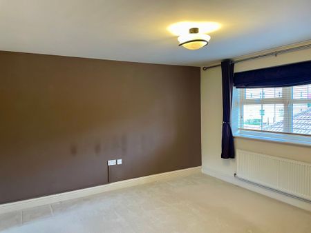 5 bedroom detached to let - Photo 5