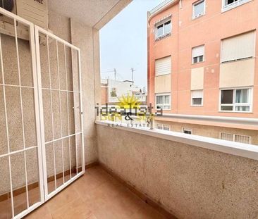 Alquiler de piso en Los Montesinos - Photo 1