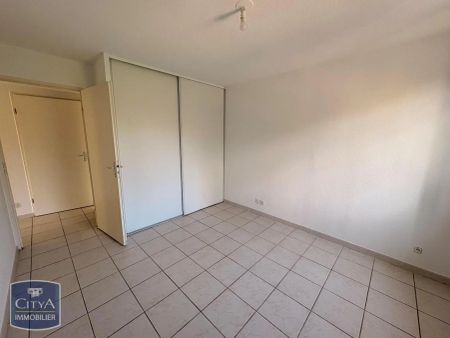 Appartement à louer 4 pièces 76.97m² - Photo 2