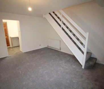 Cobden Terrace, Deckham, NE8 - Photo 3