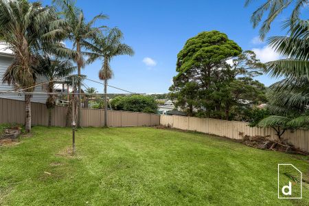 Renovated Three Bedroom House - Photo 2