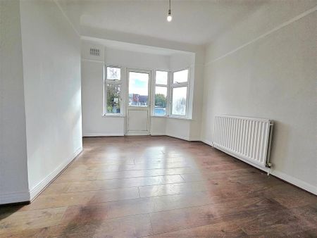 3 bedroom end of terrace house to rent - Photo 2