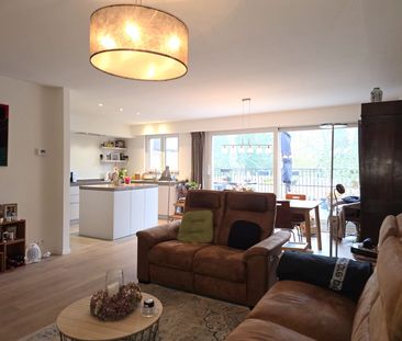 Prachtig appartement met 2 slaapkamers, ruim terras en garagebox in... - Photo 5