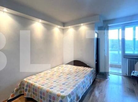 Garsoniera, 28mp, zona strazii Parang - Photo 2