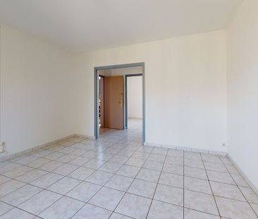 Location Appartement 4 pièces 69m² ROMANS SUR ISERE 26100 - Photo 4