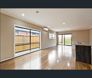 13 Athlestane Road, Doreen, Vic 3754 - Photo 3