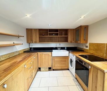 1 bedroom character property to rent - Photo 3