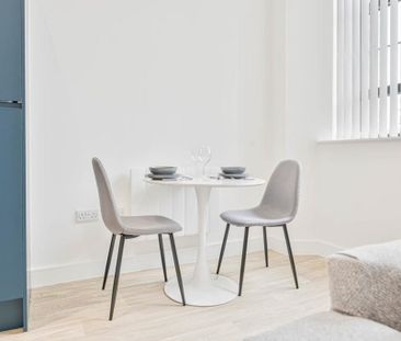 2 bedroom flat to rent - Photo 3