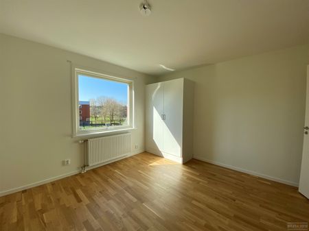 Hjelmarsrörsgatan 34 - Photo 3