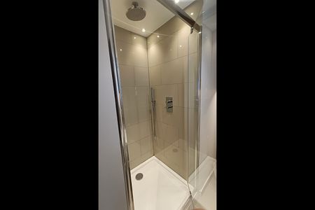 Room in a Shared Flat, Elliott Road, CR7 - Photo 5