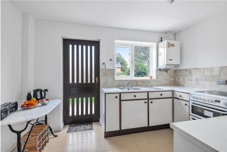 Dock Hill Avenue, Surrey Quays, London, SE16 - Photo 4