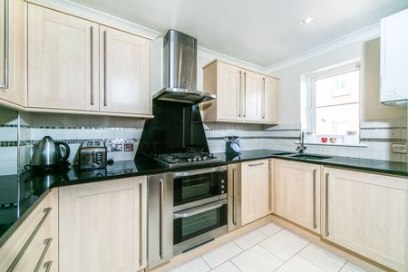 2 bedroom apartment to rent - Photo 2