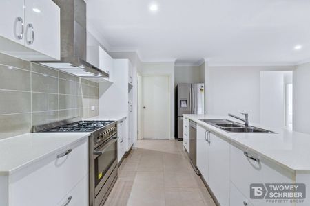 2 Hideaway Close, Palm Cove - Photo 4