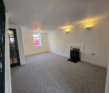 35 Bridge Street, Comber, Newtownards, BT23 5AT - Photo 2