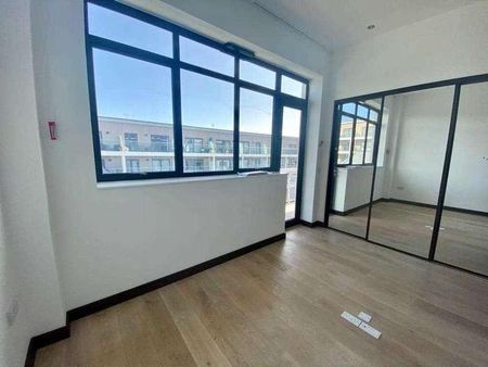 Korda House, Denham Film Studios, Denham Green, UB9 - Photo 3