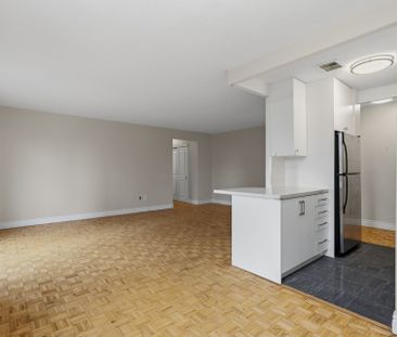 For Lease - 2300 Marine Drive Unit# 201, Oakville, Ontario - Photo 1
