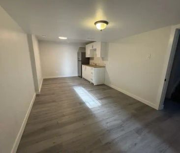 Room for Rent $850/month including utilities | Calgary - Photo 1