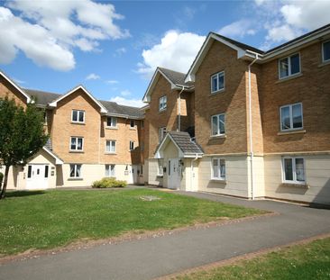 Lloyd Close, - Photo 6
