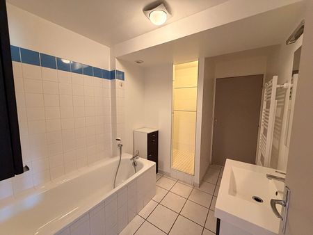 Location Appartement 4 pièces 115m² - Photo 5