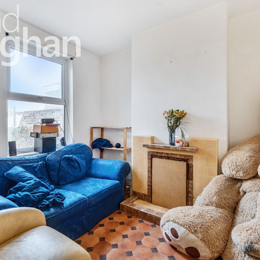 4 bedroom terraced house to rent - Photo 1