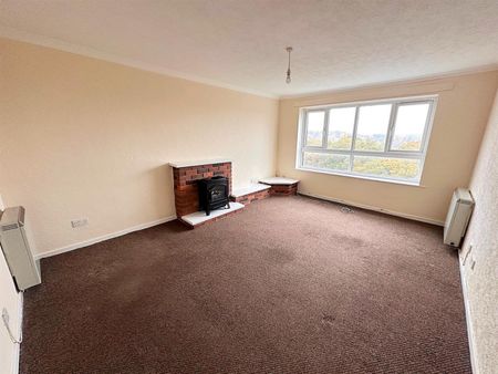 2 bedroom Flat To Let - Photo 2