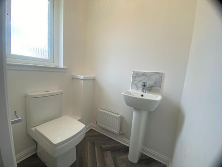 2 bedroom terraced house to rent - Photo 5