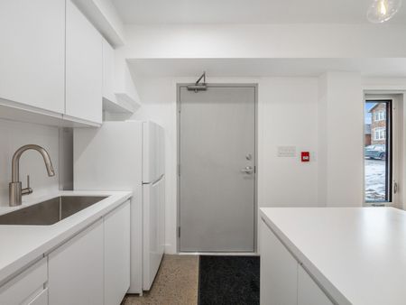 For Lease - 325 Sammon Avenue Unit# G1, Toronto, Ontario - Photo 2