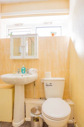 Room in a Shared House, Marroway Street, B16 - Photo 5