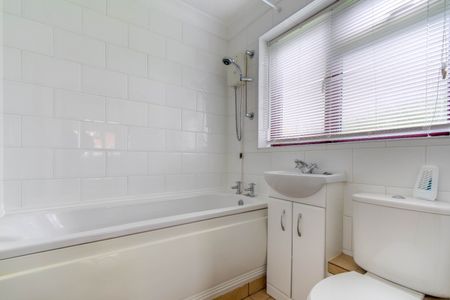 1 bed ground floor maisonette to rent in Rednal Mill Drive, Rednal, B45 - Photo 4