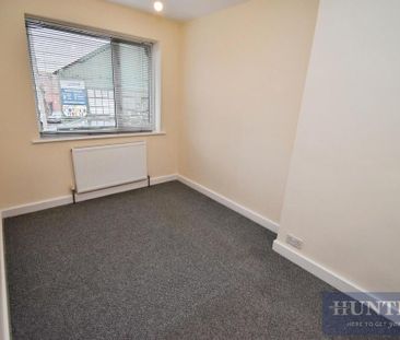 2 bedroom end of terrace house to rent - Photo 4