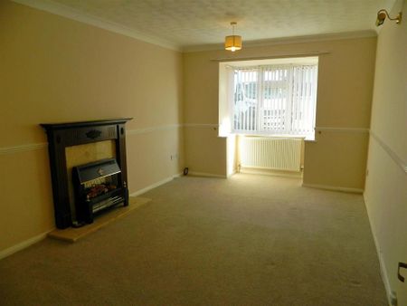 2 bedroom semi-detached bungalow to rent - Photo 4