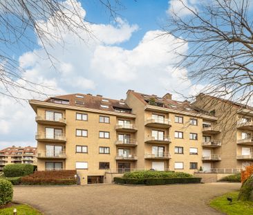 Ruim appartement in afgesloten domein "Nachtegalenhof". - Photo 1