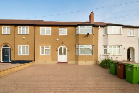 4 bedroom House To Let Total Size: 1238 SQ FT - Photo 5