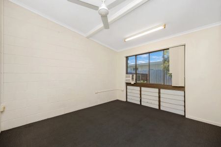 Quaint Living - Photo 4