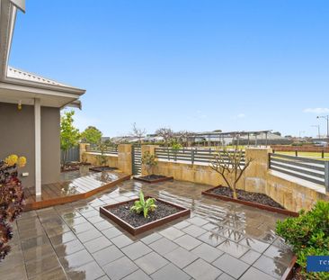 30 Monaghan Close, Baldivis, WA 6171 - Photo 2