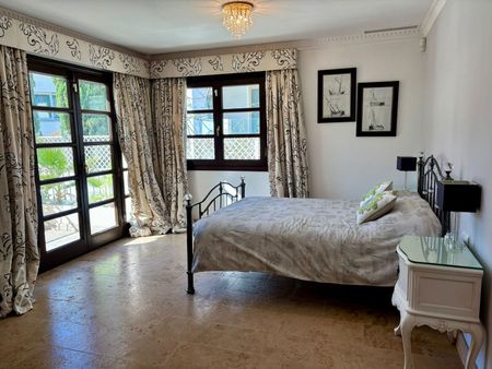 Detached Villa in La Quinta - Photo 5