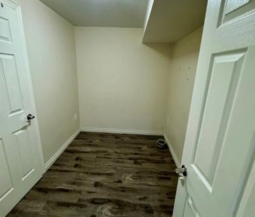 For Lease - 237 Shady Glen Crescent Unit# Bsmt, Kitchener, Ontario - Photo 4