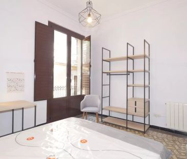 Spacious 7-bedroom apartment for rent in Barri Gòtic - Foto 1