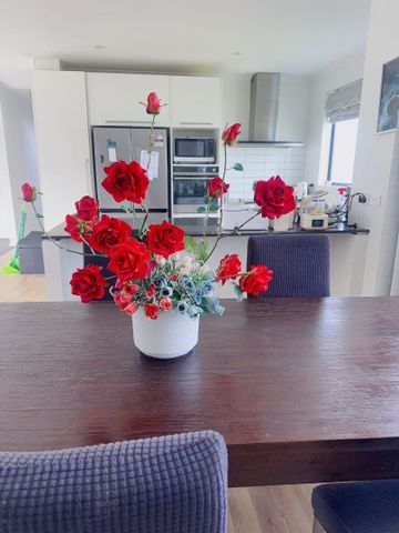 Spacious 4-Bedroom Family Home in Prime Massey Location – Available - Photo 2