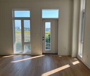 For Lease - 9 Steckley House Lane Unit# 501, Richmond Hill, Ontario - Photo 1