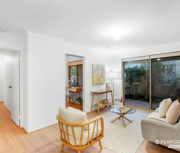 Cosy Comfort in Connected Inglewood - Photo 3