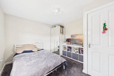 5 bedroom detached house to rent - Photo 5