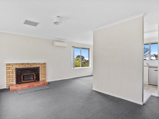 30 Woodlands Drive Blackmans Bay TAS 7052 Australia - Photo 1