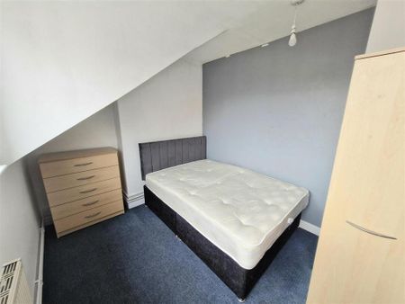 5 bedroom terraced house to rent - Photo 2