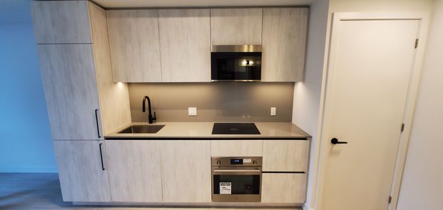 For Lease - 35 Parliament Street Unit# 1406, Toronto, Ontario - Photo 1
