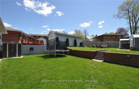 Detached Home For Lease | X8147506 - Photo 4