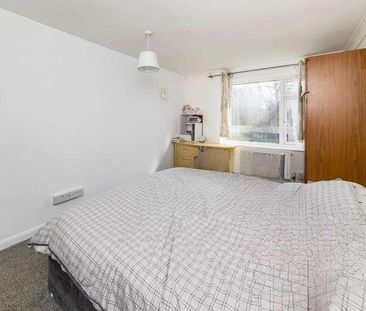 Le May Close, Horley, Surrey, RH6 - Photo 6