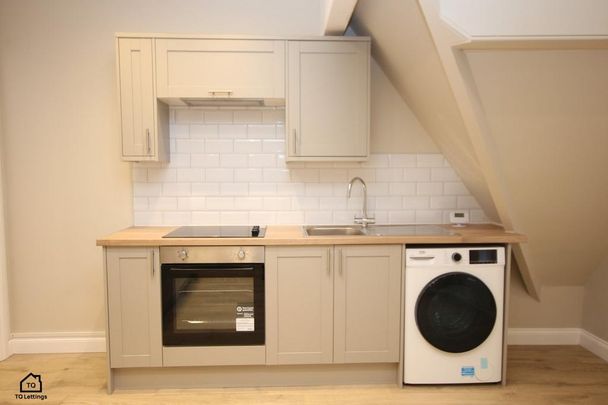 2 bedroom flat to rent - Photo 1