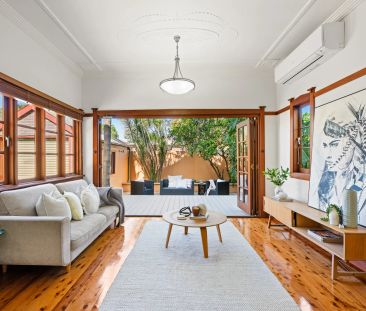 Charming family abode - Photo 5