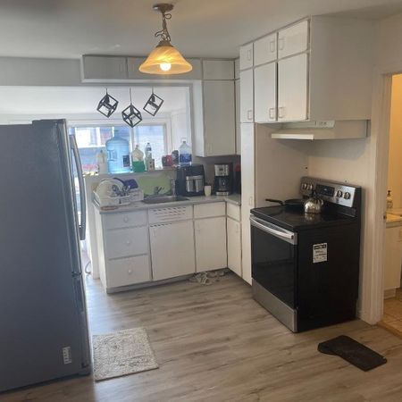 Chambre à louer dans un 4 1/2 à Laval Ouest - Photo 4
